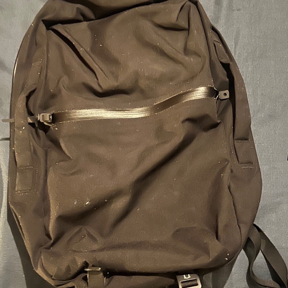 Black Ember Shadow 26L Backpack with Sacoche shoulder bag